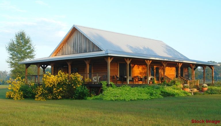 LOG HOME HOMESTEAD