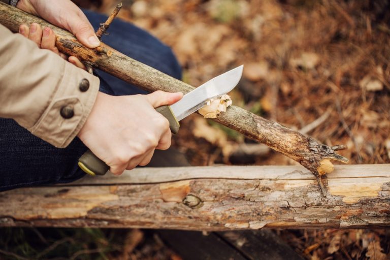 fixed blade survival knives